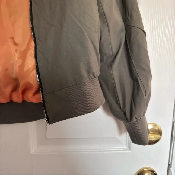 Green Zip-Up Bomber Jacket size small - Picture 5 of 11